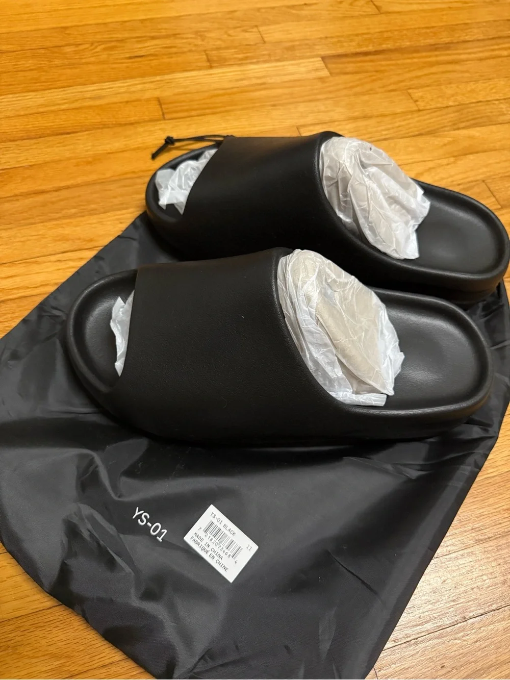 Yeezy Slides YS-01 Black Size 11